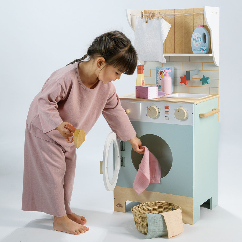Fa mosógép kiegészítőkkal / Laundrette