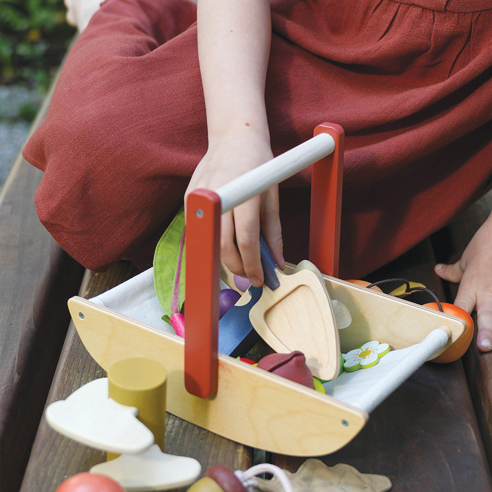 Ehető vadnövény gyüjtögető kosár / Wild Wood Foraging Trug