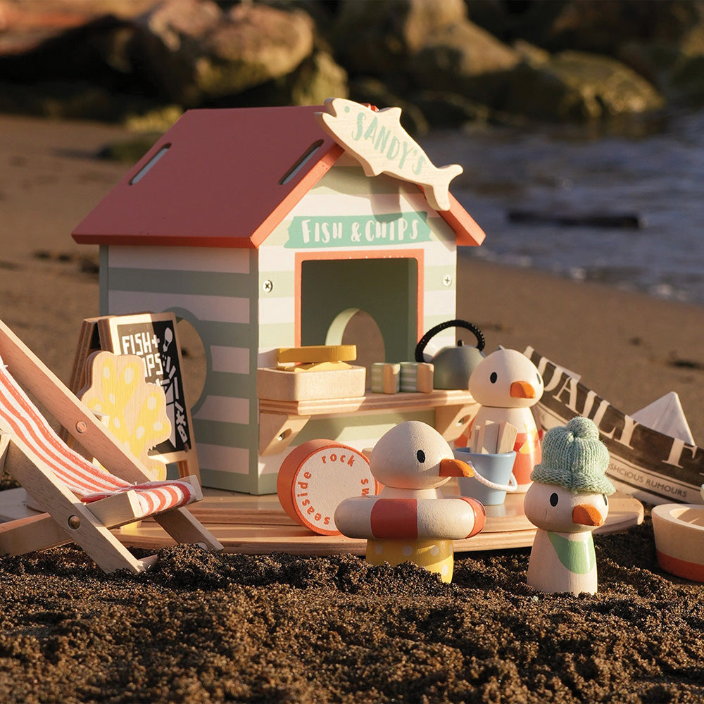Sandy sirály strand bódéja / Sandy's Beach Hut