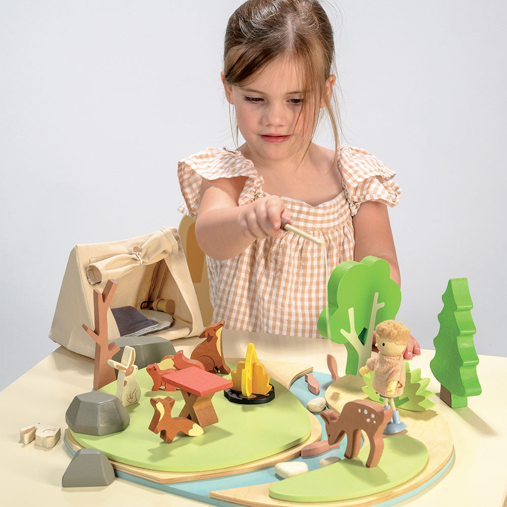Kemping a vadonban / Wildlife Camping Playset