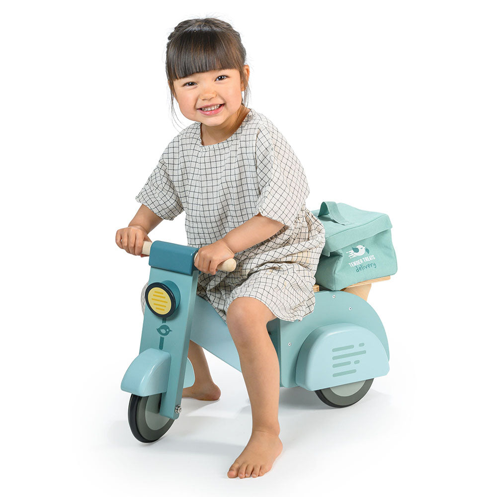 Kék robogó – Delivery Scooter